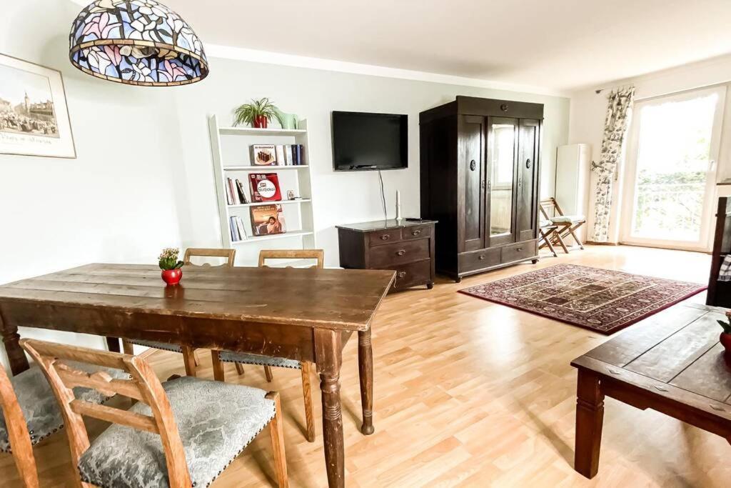 Am Auensee Mit Grosser Terrasse & Privat-parkplatz